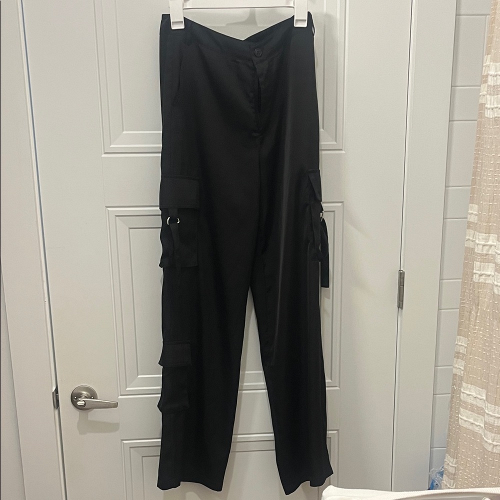 Women Black Cargo Pants